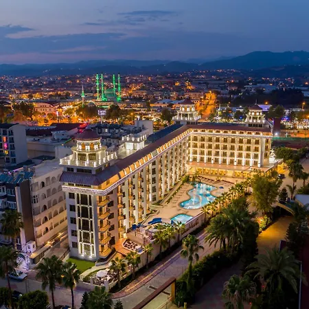 Hotel Blue Marlin Deluxe & Konaklı