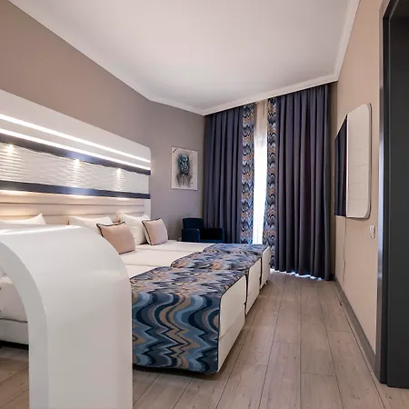 Blue Marlin Deluxe & 5*