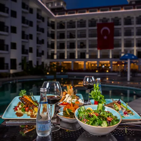 Hotel Blue Marlin Deluxe & Konaklı