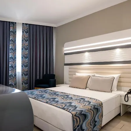 Blue Marlin Deluxe & 5* Konaklı