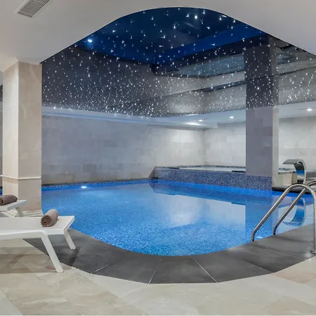 Blue Marlin Deluxe & Hotel Konaklı