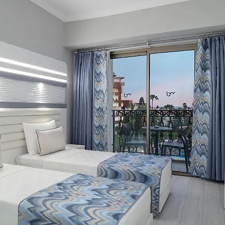 Hotel Blue Marlin Deluxe &