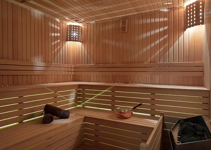 Blue Marlin Deluxe & 5* קונאקלי