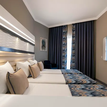 Blue Marlin Deluxe Spa&resort - Ultra Hotel Konaklı