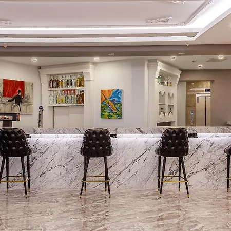 Blue Marlin Deluxe & 5*