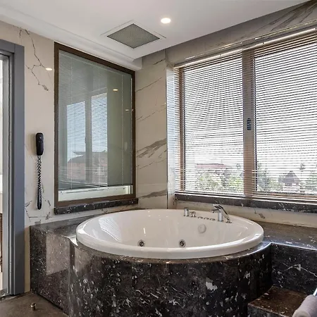 Otel Blue Marlın Deluxe Spa&resort Konaklı
