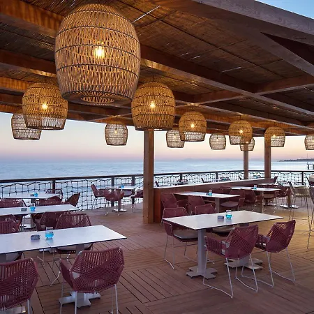 Blue Marlin Deluxe &