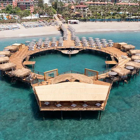 Hotell Blue Marlin Deluxe & 5*