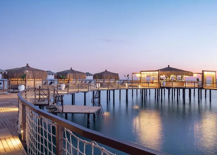 Blue Marlin Deluxe & Hotel Konakli